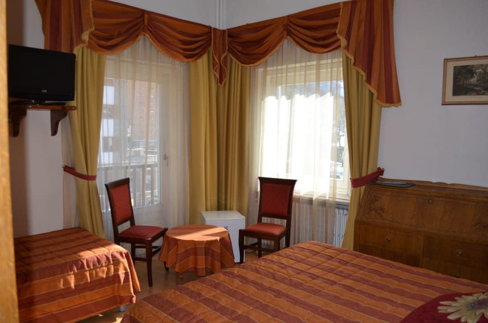 In-room safe, blackout drapes, WiFi (free), bed sheets