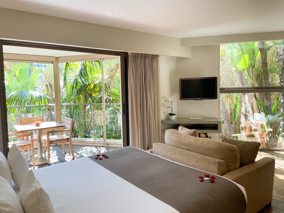 Prestige Room with Terrace | Premium bedding, Select Comfort beds, minibar, in-room safe