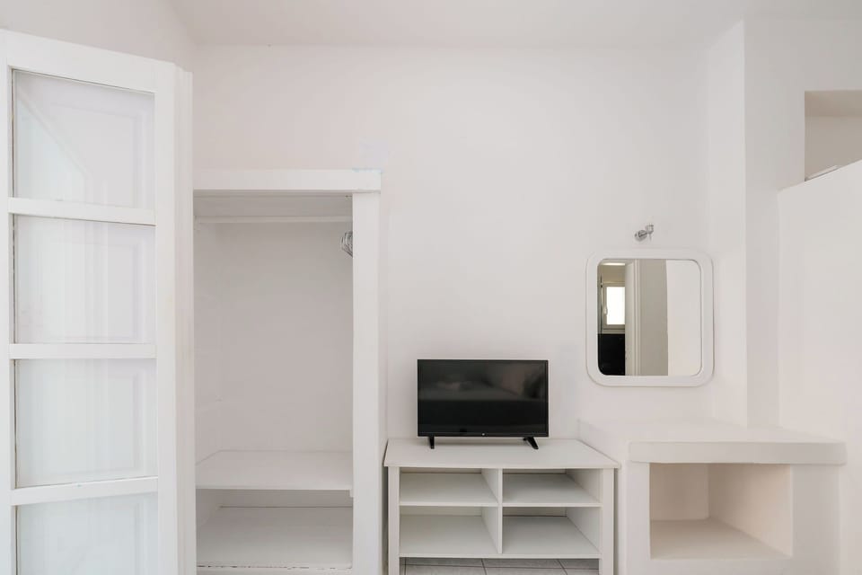 Superior Studio | WiFi (free), bed sheets