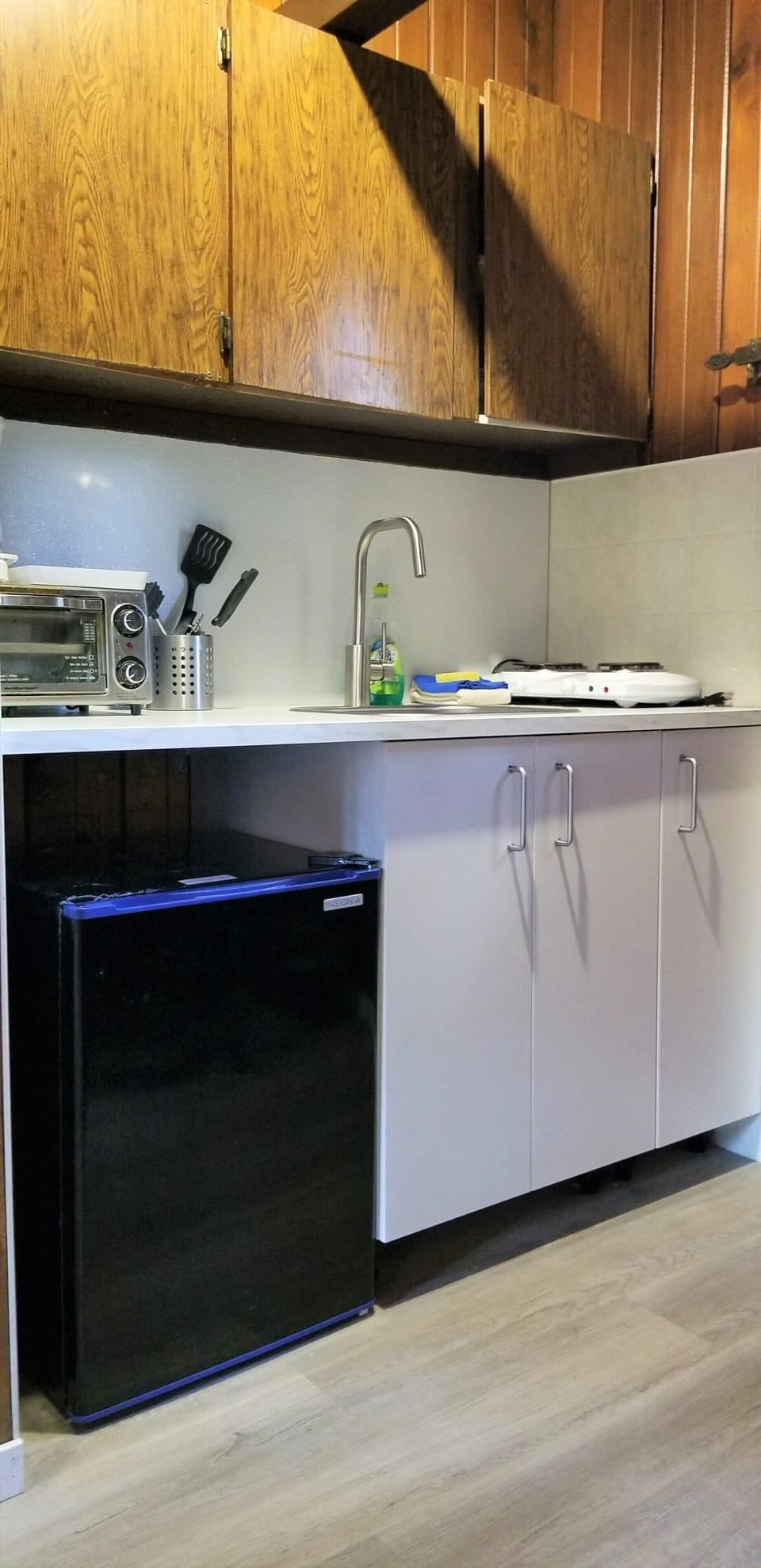Cabin, 1 Bedroom, Mountain View | Private kitchen | Coffee/tea maker, fridge, microwave, toaster