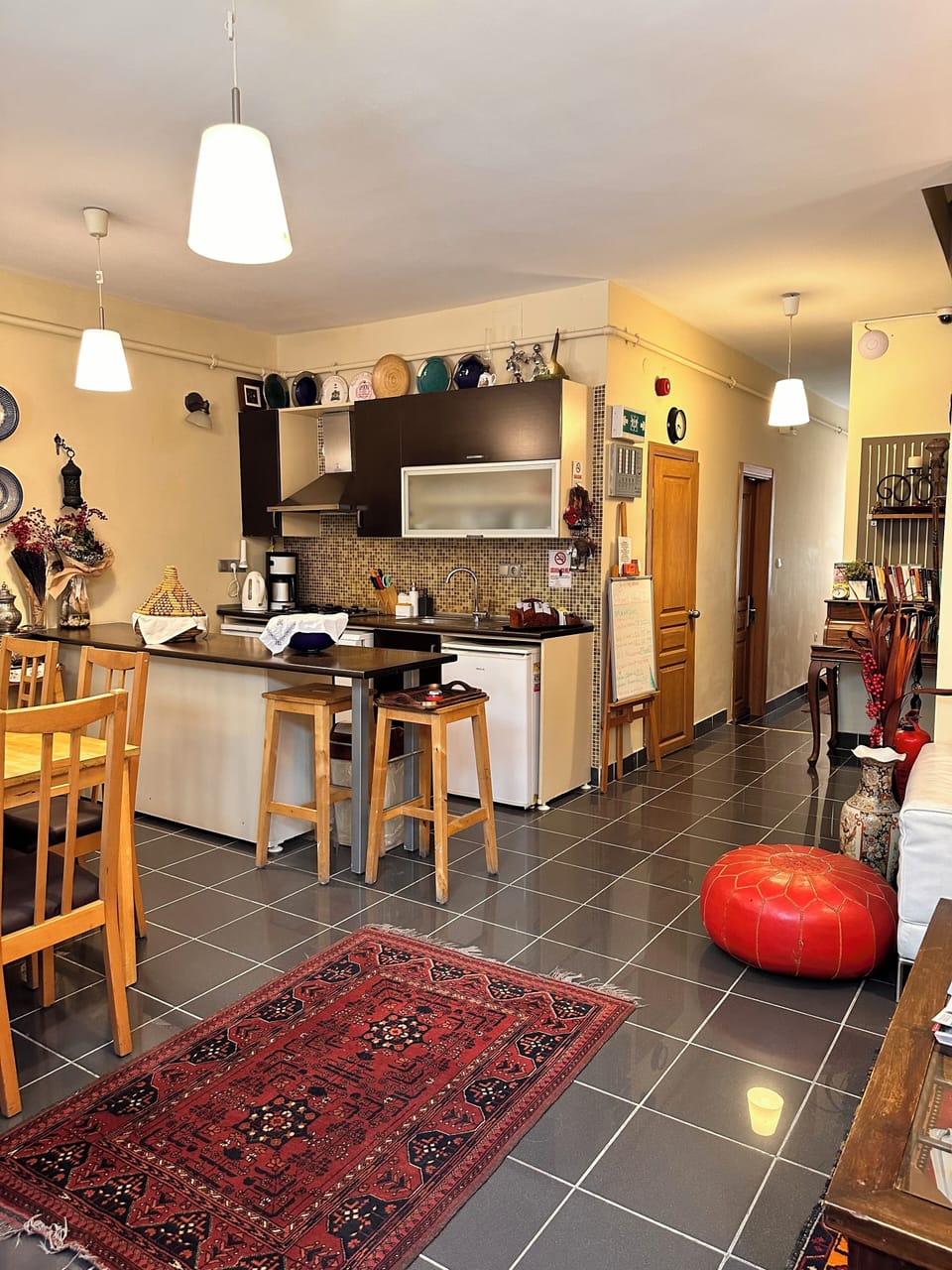 Breakfast area