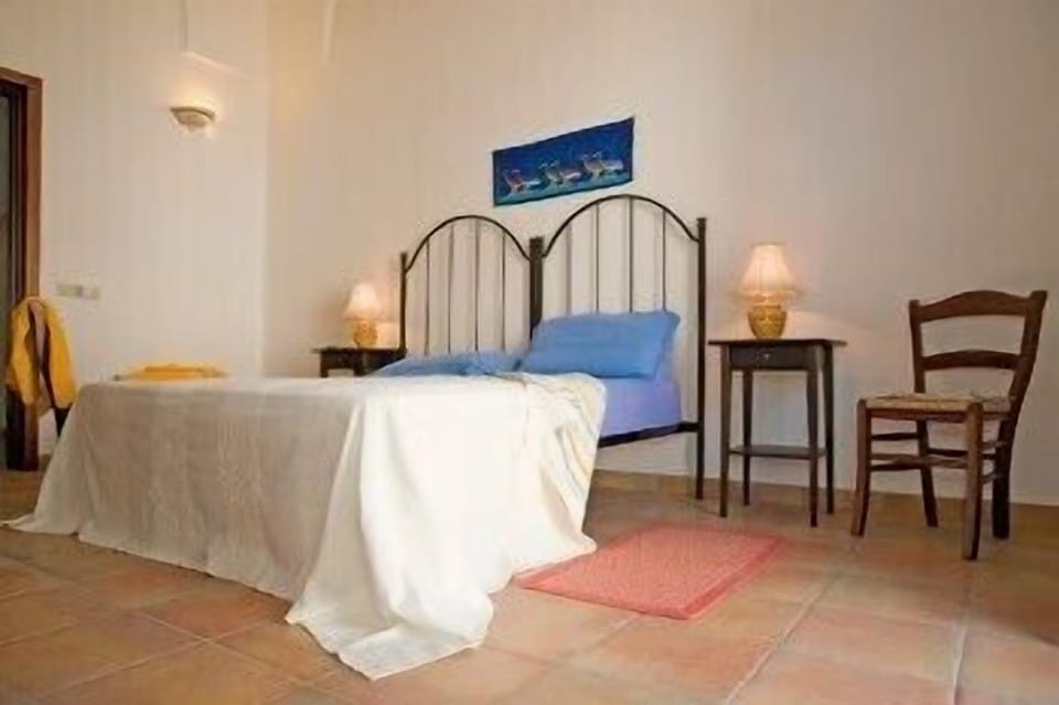 1 bedroom, free cribs/infant beds, rollaway beds, free WiFi