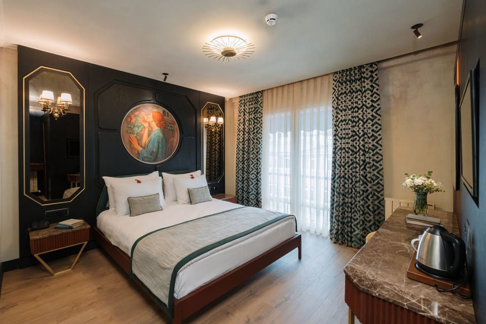 Egyptian cotton sheets, premium bedding, memory foam beds, minibar