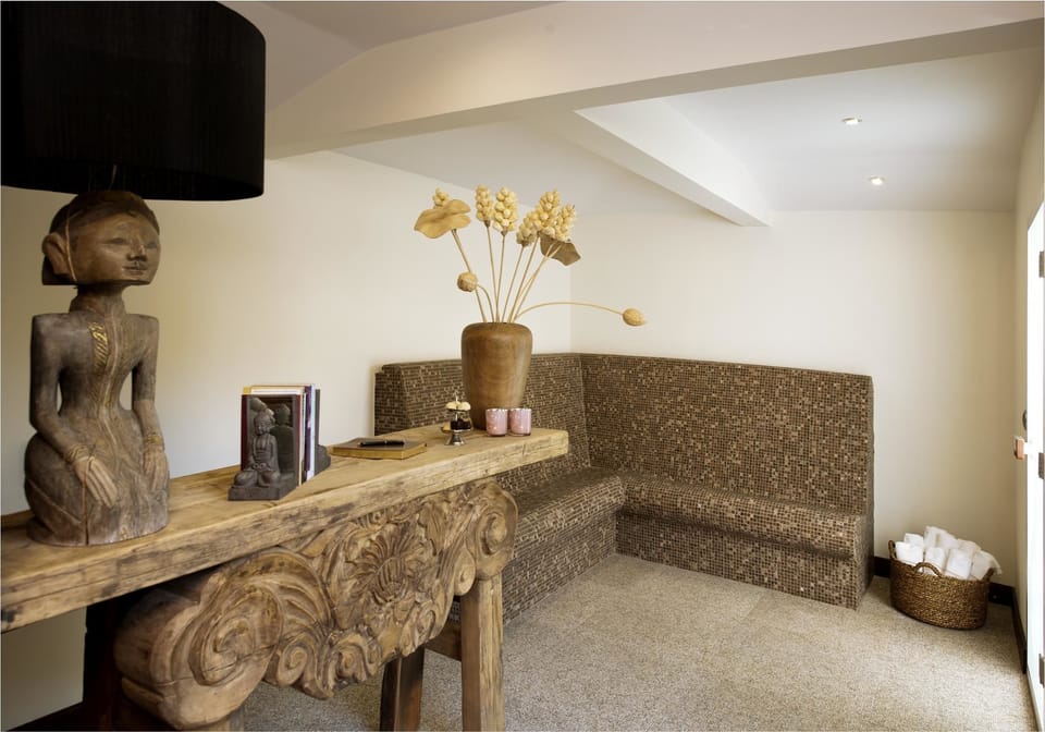1 treatment room