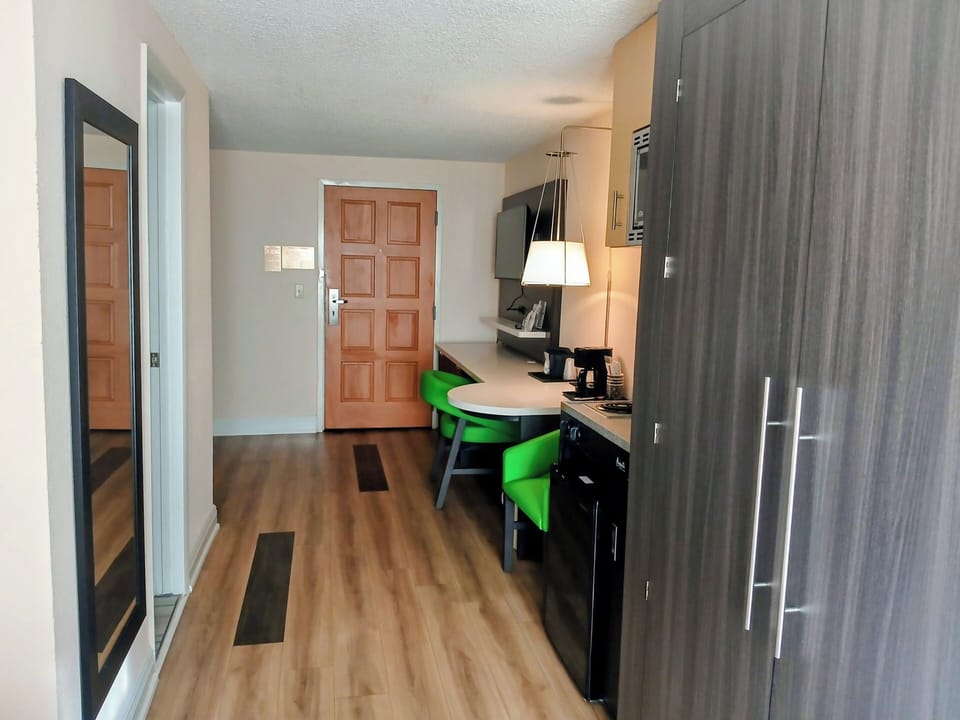 Standard Room, 1 Queen Bed with Sofa bed | Living area | 32-inch LCD TV with cable channels, TV