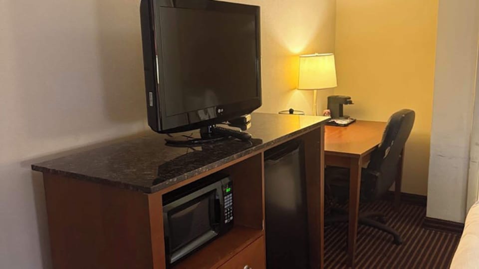 In-room safe, desk, laptop workspace, blackout drapes