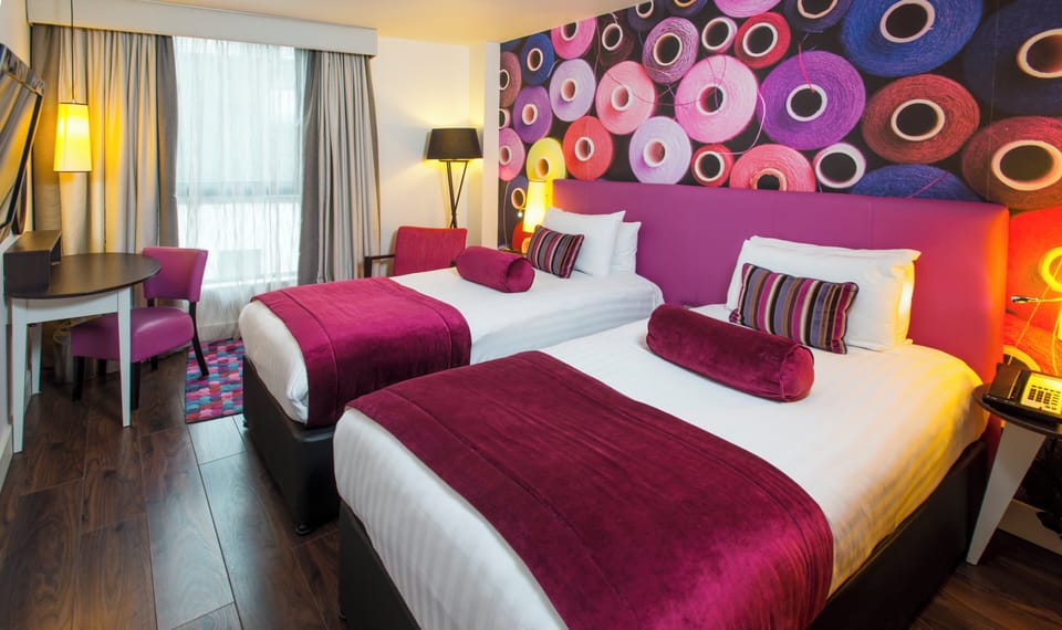 Standard Room, 2 Twin Beds | Hypo-allergenic bedding available, minibar (free items), in-room safe