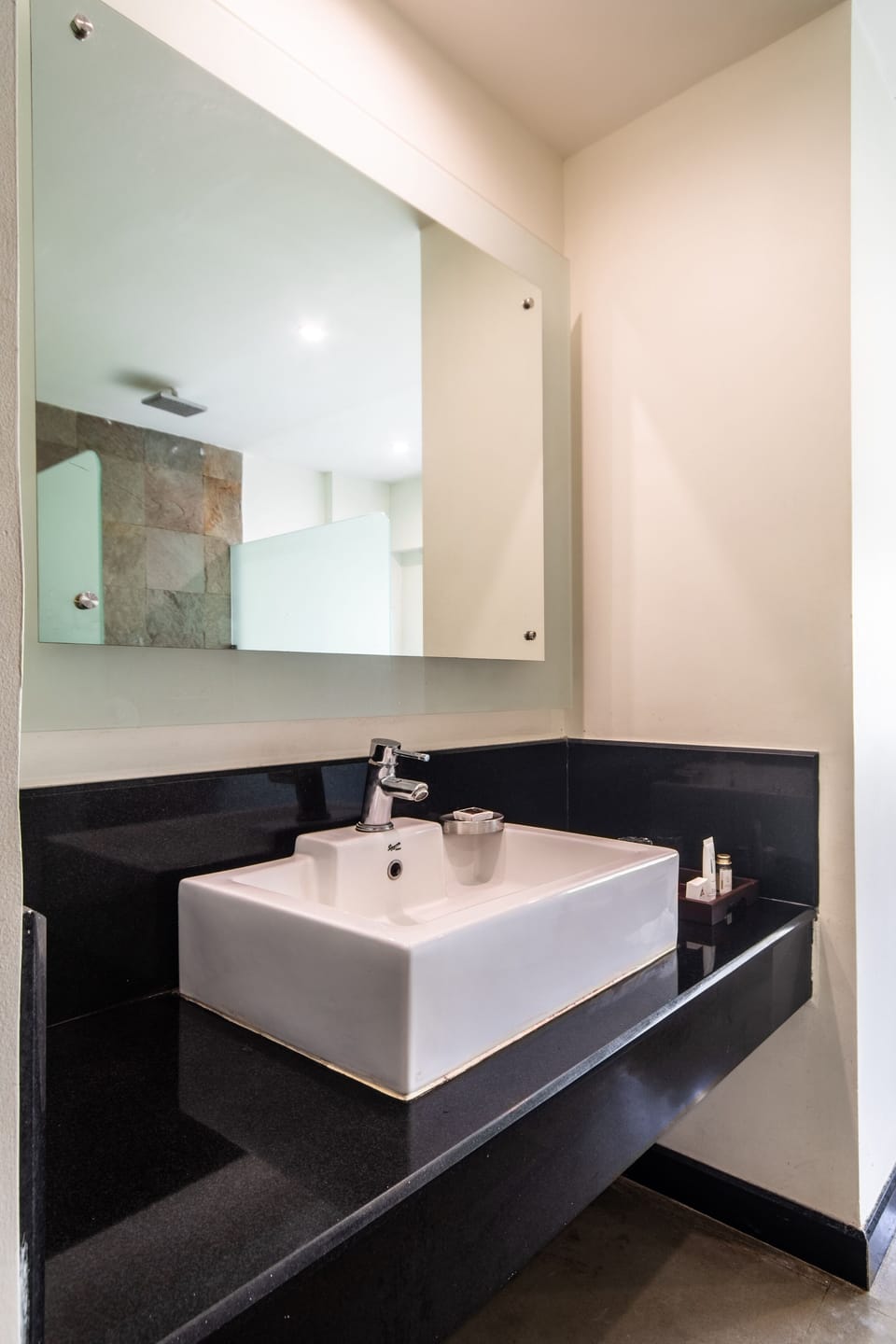 Golf View Room ( Stay 2 nights & above, Enjoy a bucket of Pint Beer once per stay) | Minibar, in-room safe, desk, laptop workspace