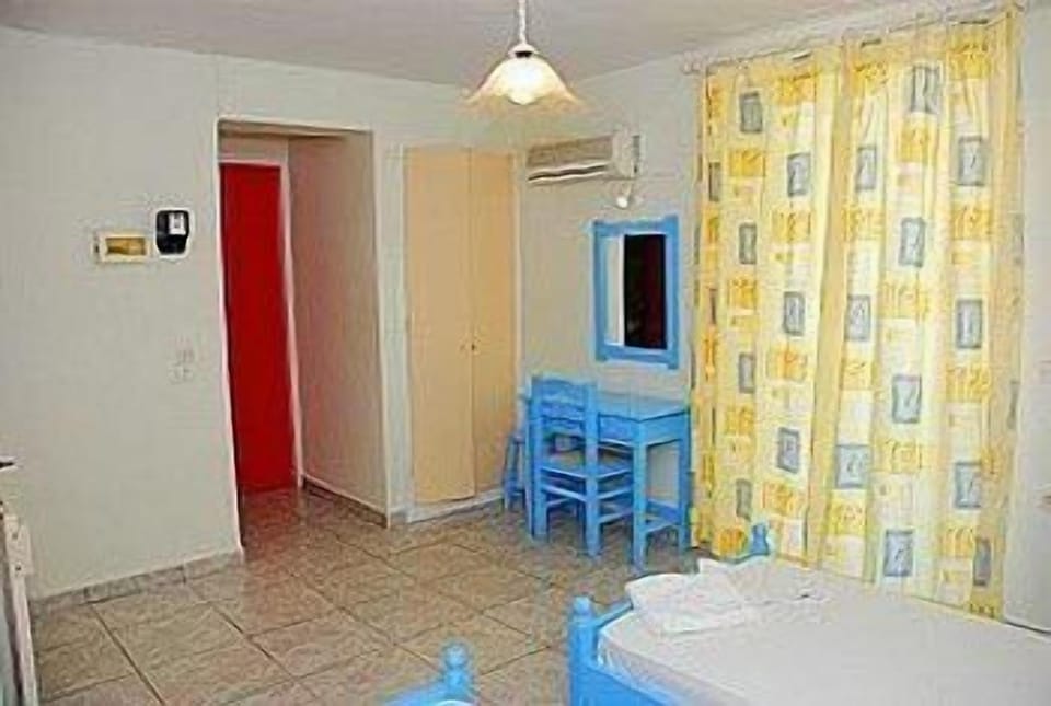 In-room safe, desk, rollaway beds, WiFi