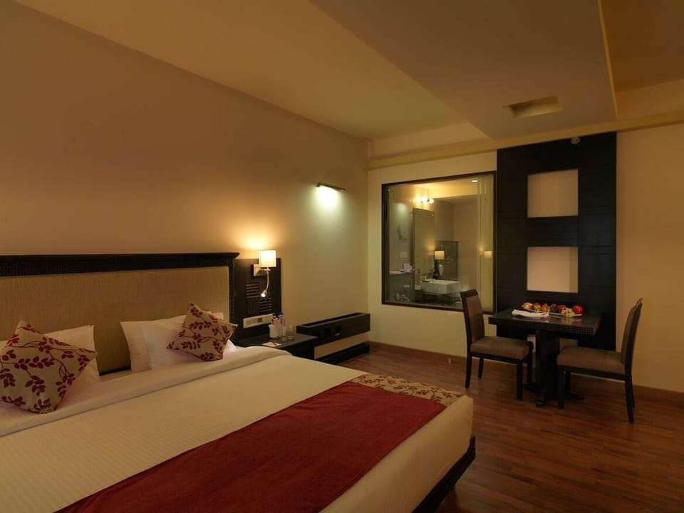 Minibar, soundproofing, iron/ironing board, free WiFi