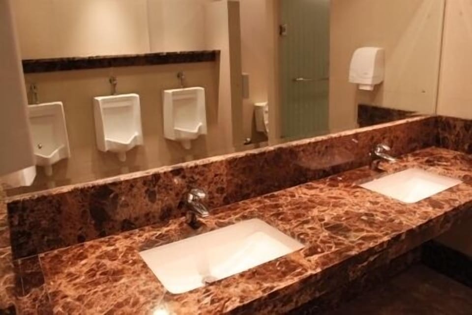 Bathroom sink