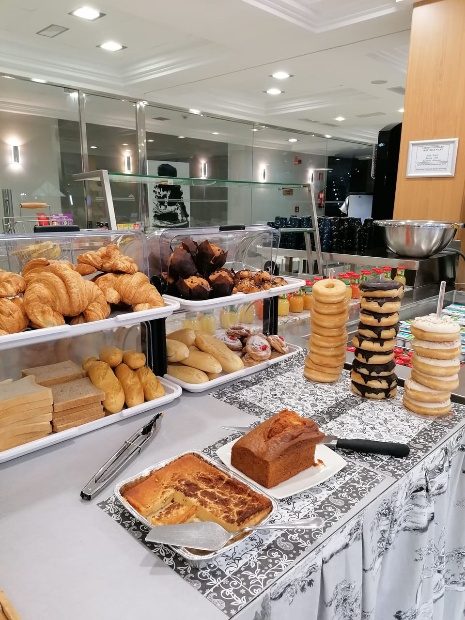 Daily buffet breakfast for a fee