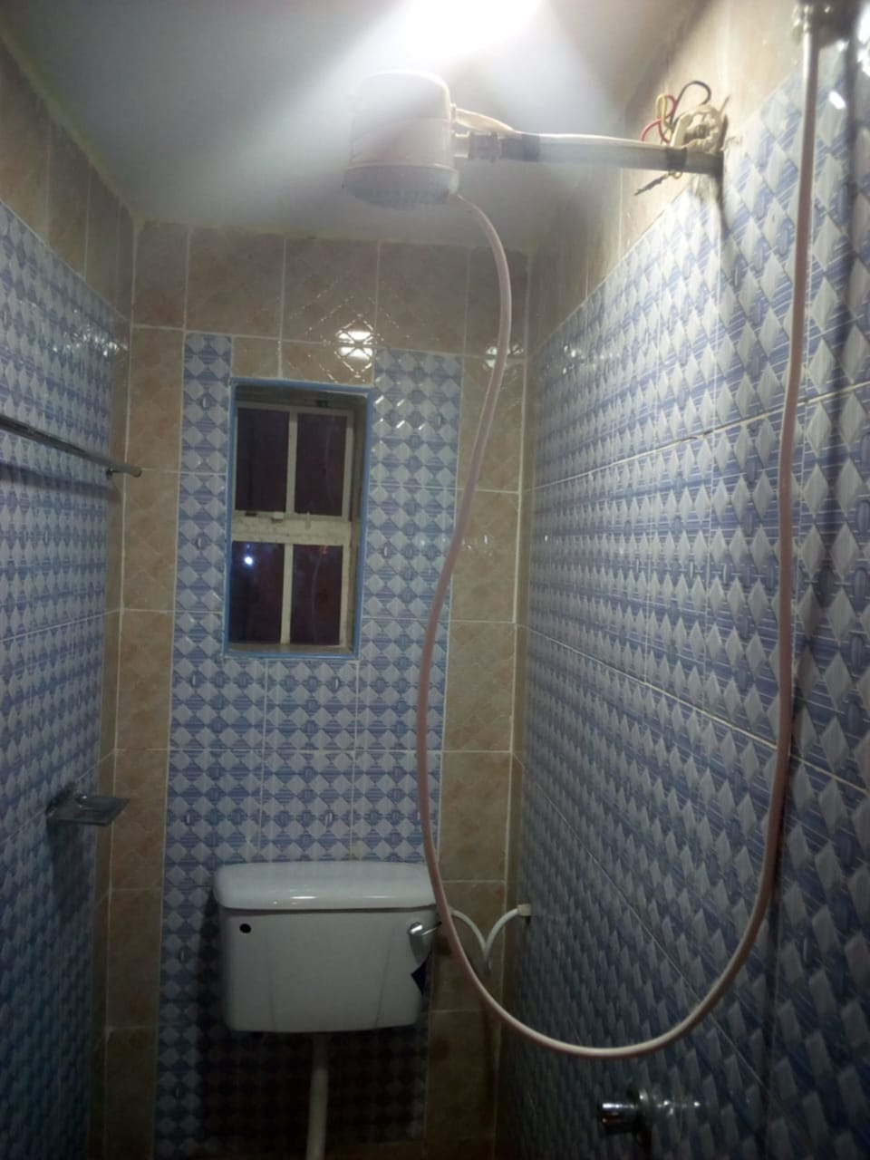 Double Room | Bathroom shower