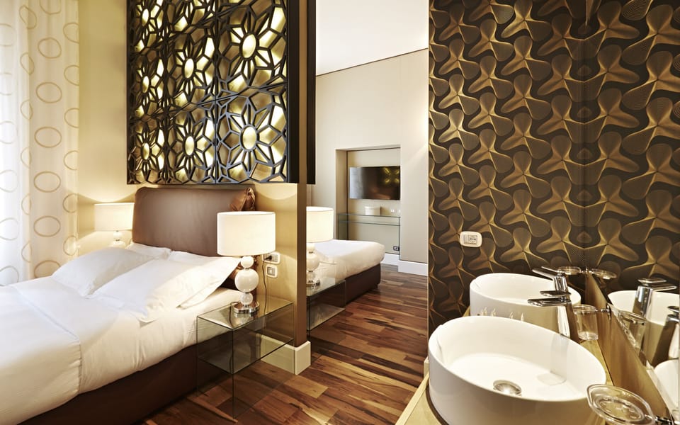 Family Suite | Memory foam beds, minibar, in-room safe, laptop workspace