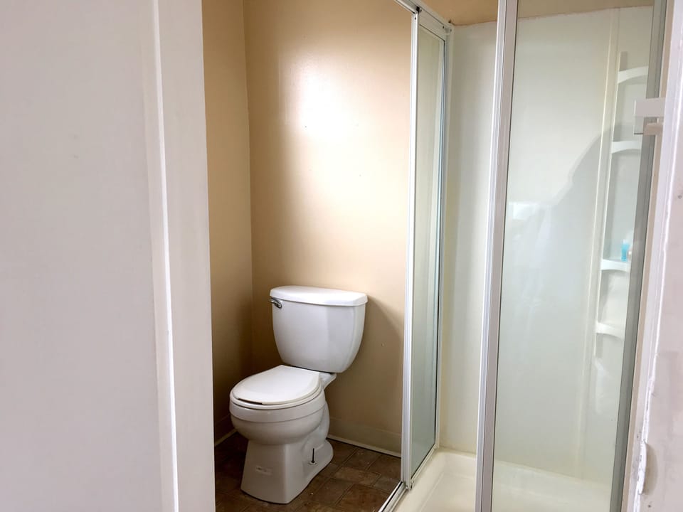 Shower, free toiletries, hair dryer (on request), towels