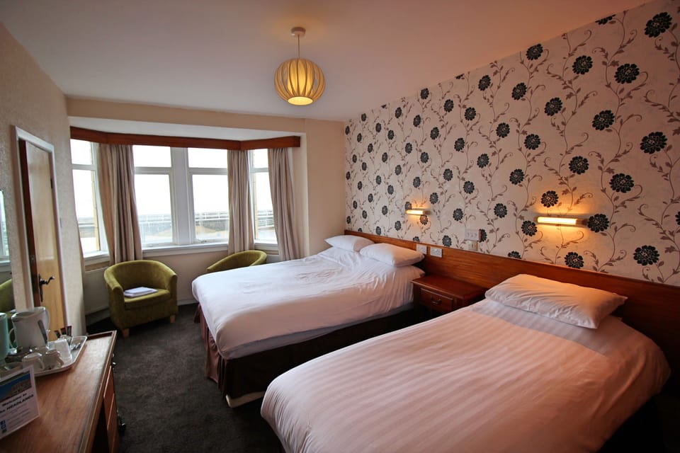 Family Triple Room | Free WiFi