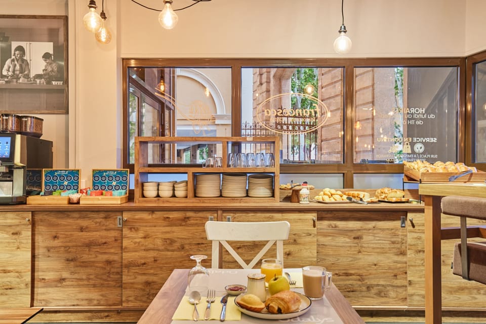 Breakfast buffet