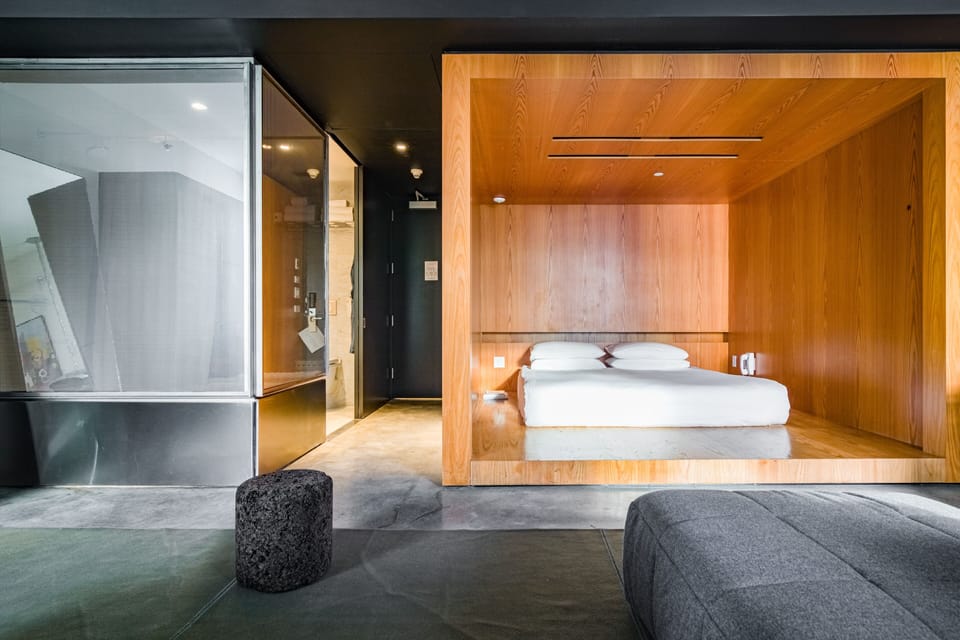 Suite | In-room safe, desk, blackout drapes, free WiFi