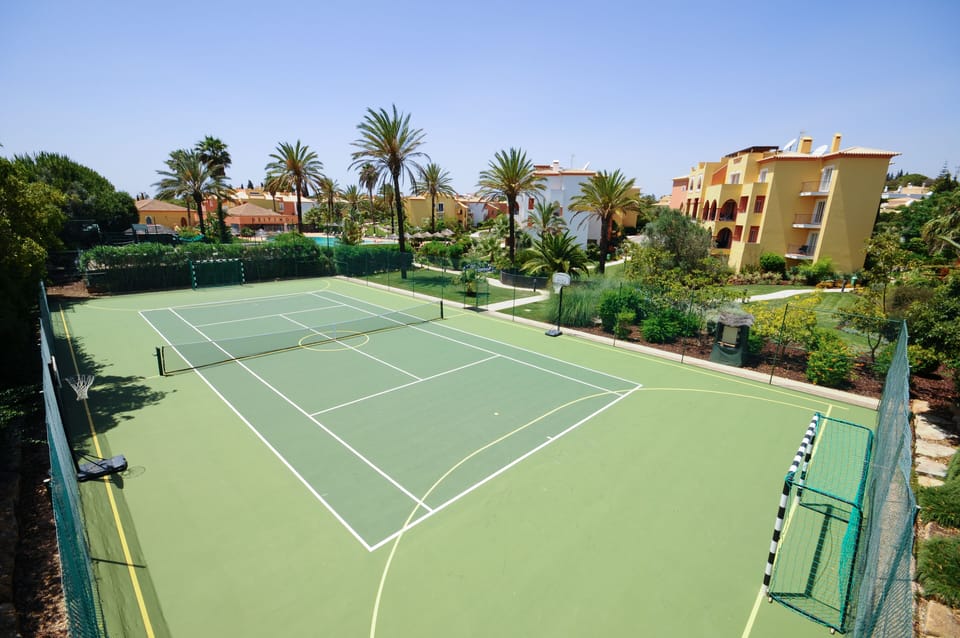 Tennis court