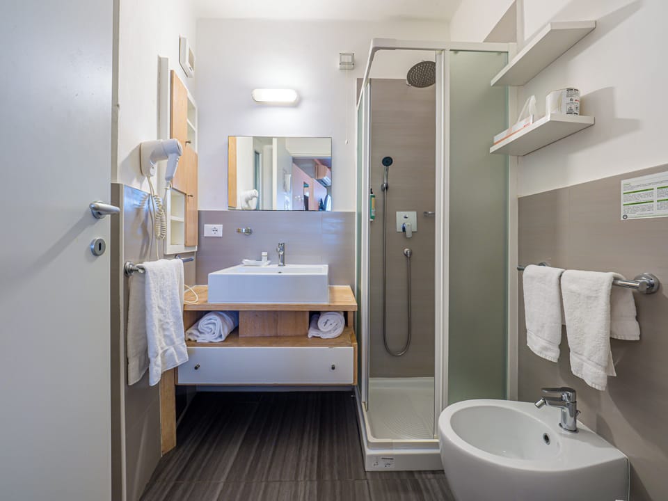 Panoramic Double Room, Sea View | Bathroom | Shower, rainfall showerhead, free toiletries, hair dryer