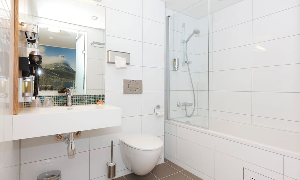 Blackout drapes, free WiFi, bed sheets, wheelchair access