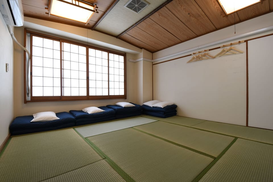 Family Room | WiFi (free), bed sheets