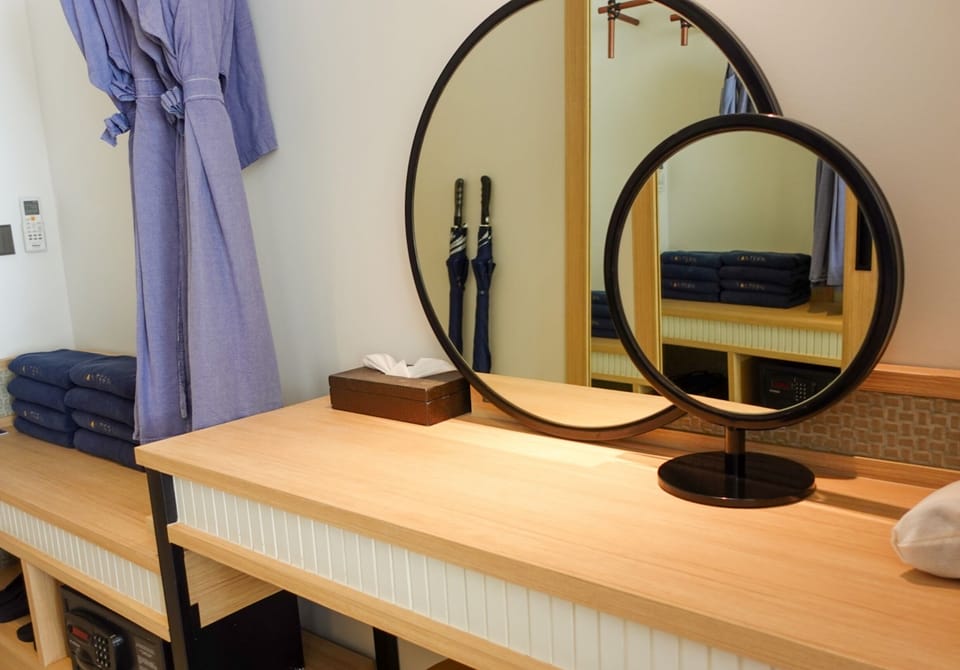 Glow Quadruple Suite | Room amenity