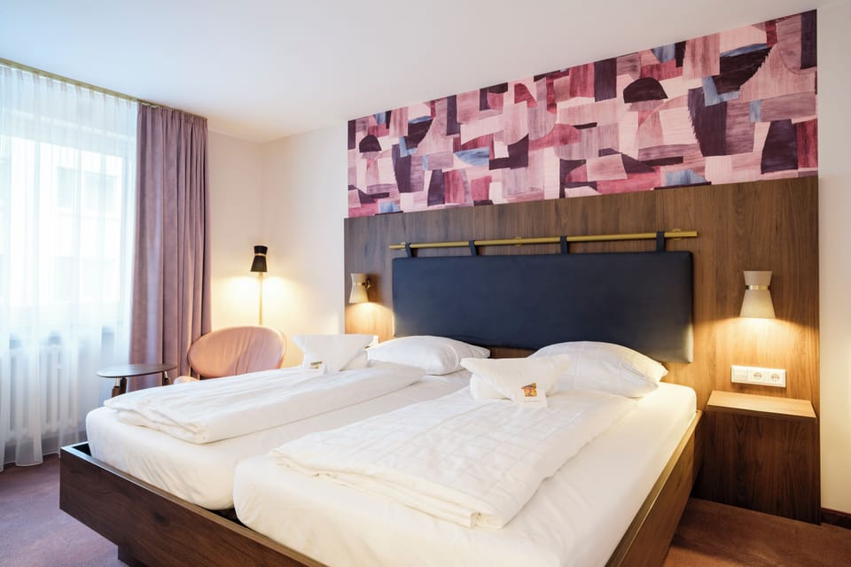 Double Room, Non Smoking | Hypo-allergenic bedding available, desk, blackout drapes, soundproofing