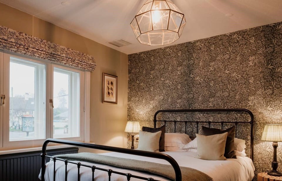 Standard Double Room, 1 Double Bed | Individually decorated, individually furnished, desk, laptop workspace
