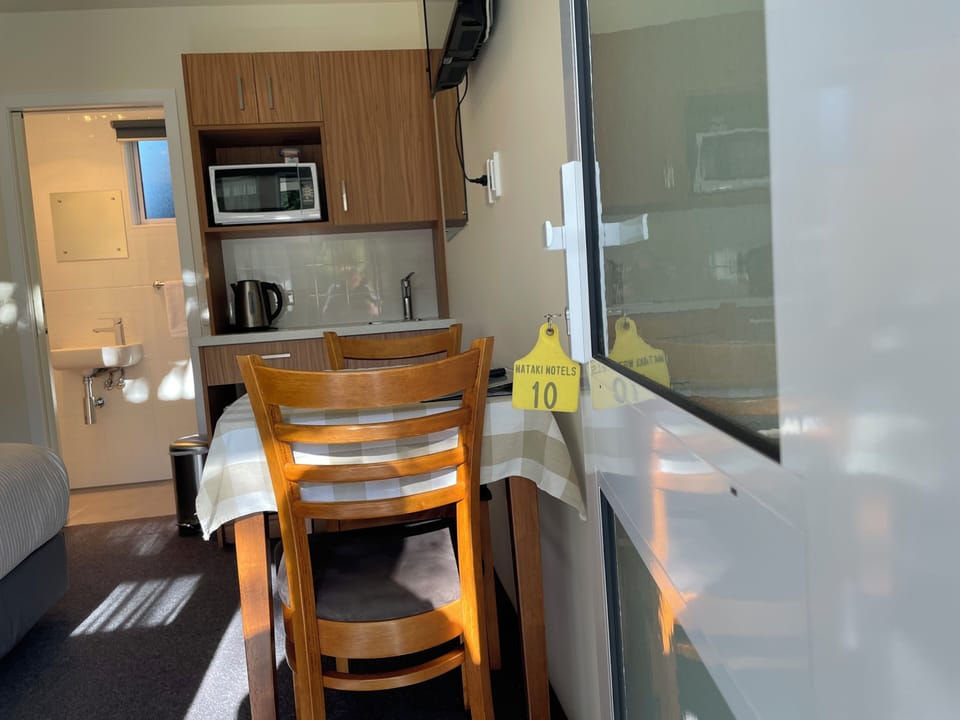 Comfort Studio, Pets Not Allowed, Mountain View | Egyptian cotton sheets, premium bedding, soundproofing