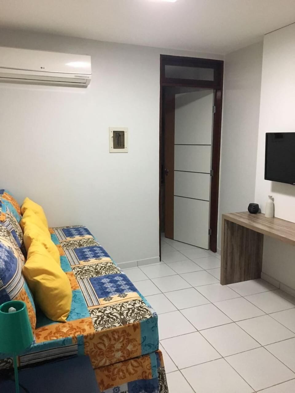 Minibar, in-room safe, soundproofing, free WiFi