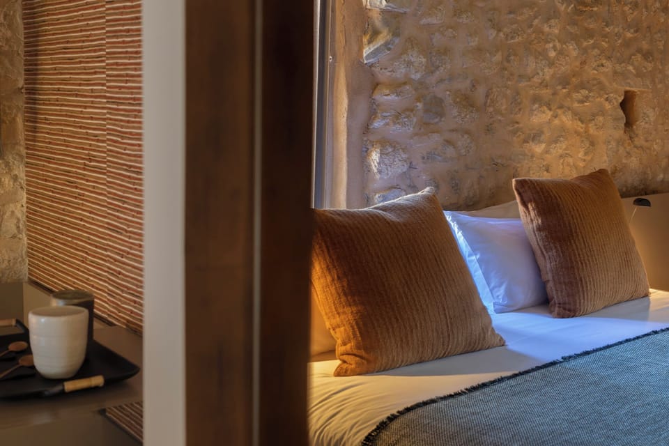 Standard Room | Premium bedding, down comforters, memory foam beds, minibar
