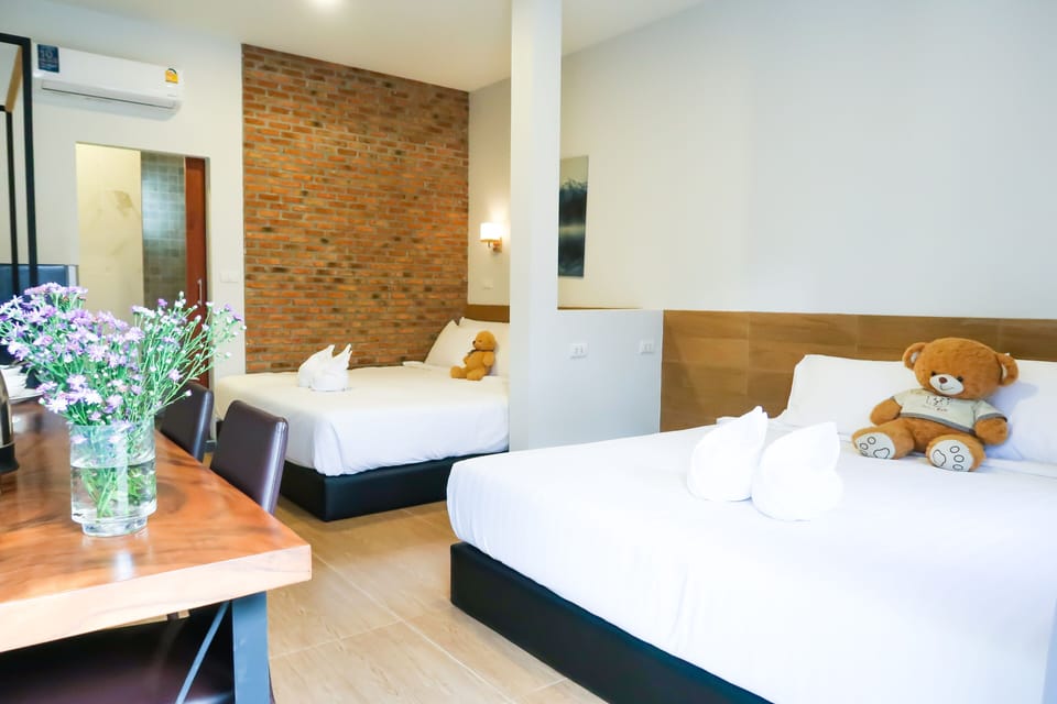 Standard Quadruple Room Type B | Desk, soundproofing, free WiFi, bed sheets
