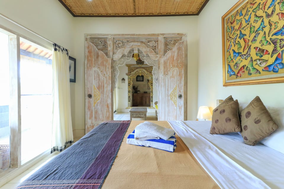 Suite | Free WiFi, bed sheets