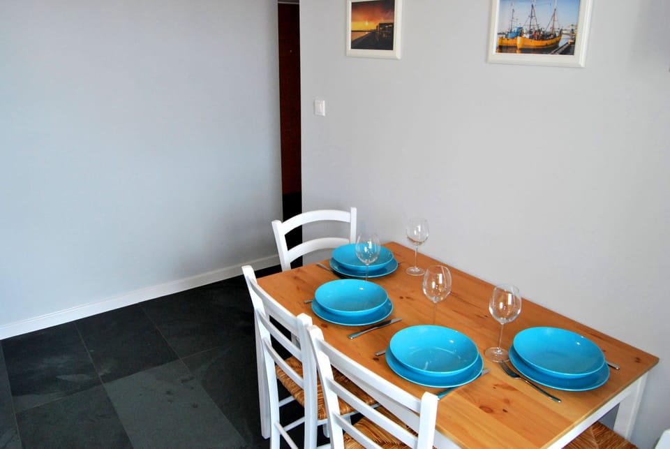 Apartment, Sea View | Private kitchen | Fridge, microwave, stovetop, electric kettle