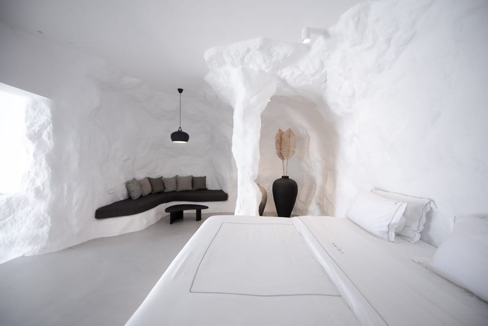 Majestic Suite with Private Outdoor Plunge Pool | Premium bedding, in-room safe, individually decorated, soundproofing