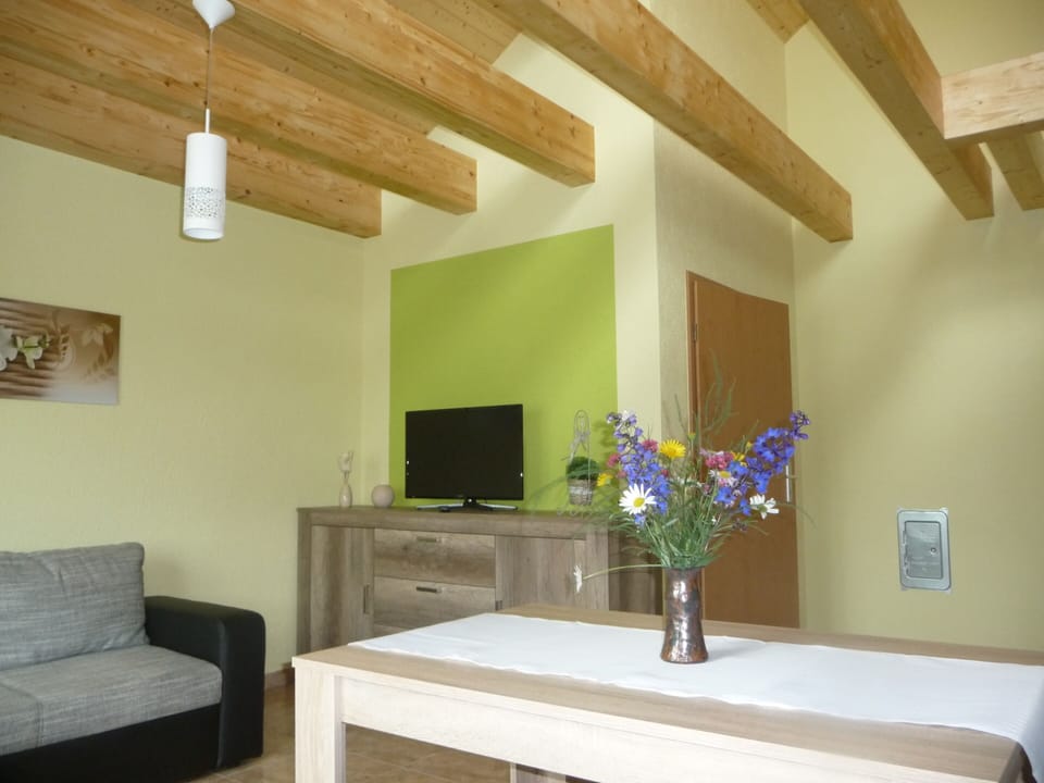 Apartment, Private Bathroom, Garden View | Interior