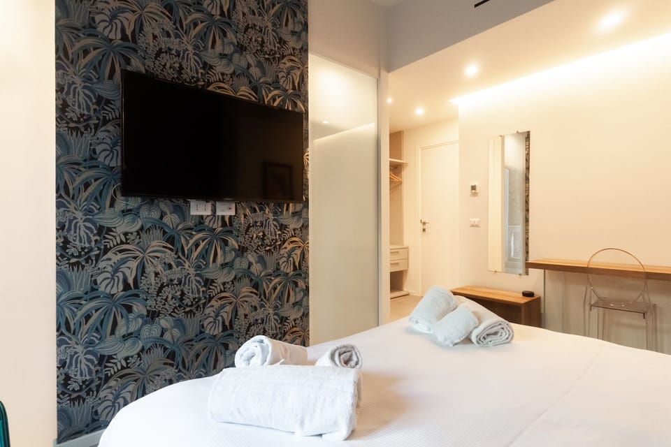 Double Room, Balcony | Premium bedding, down comforters, pillowtop beds, desk