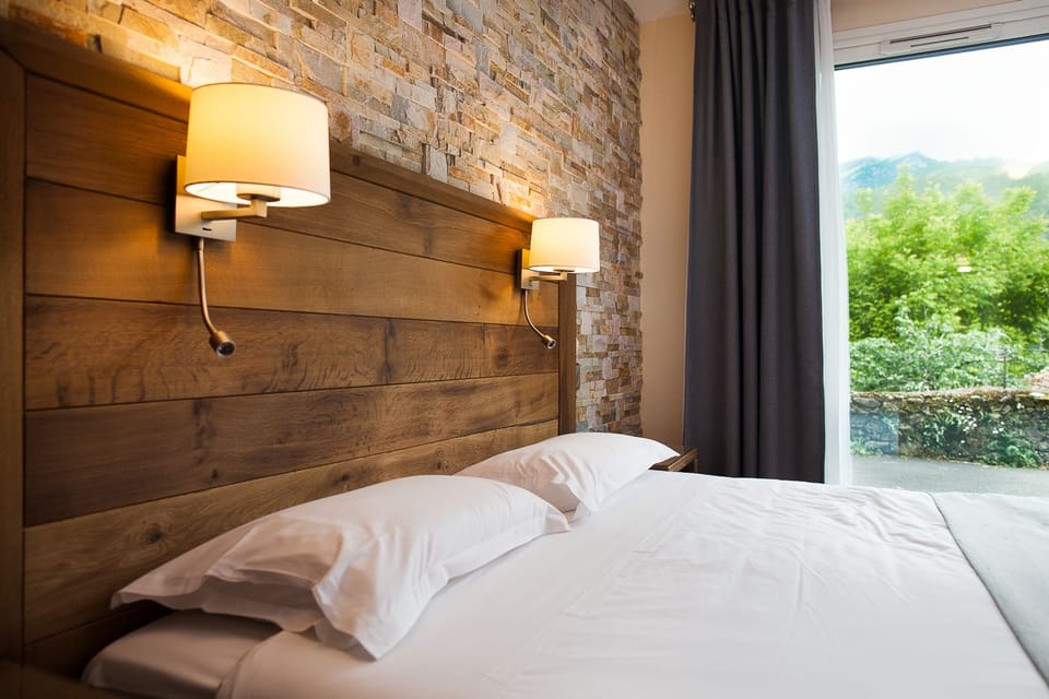 Comfort Double Room | Premium bedding, individually decorated, desk, soundproofing