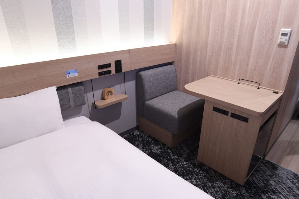 Down comforters, desk, free WiFi, bed sheets