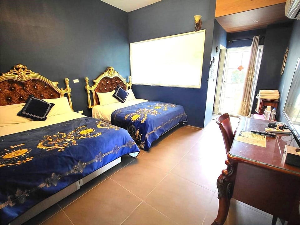 Quadruple Room with Mountain View | Free WiFi, bed sheets
