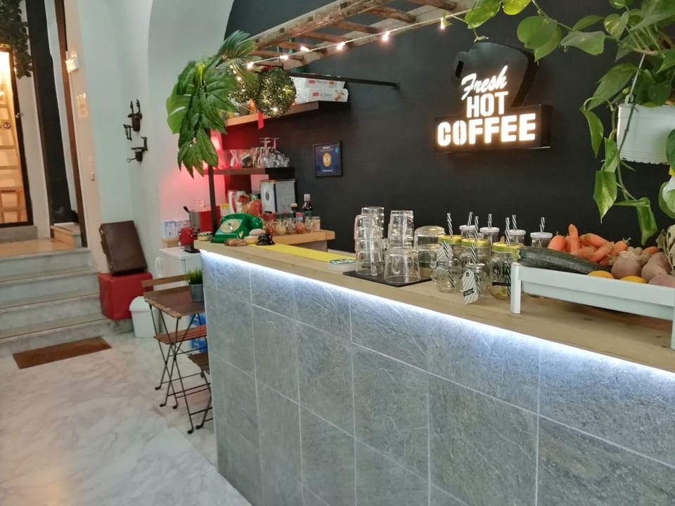 Free daily on-the-go breakfast