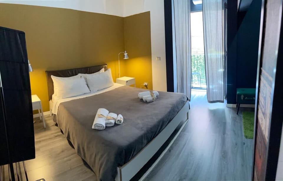 Deluxe Double Room, Ensuite (Balcony) | Free minibar, desk, laptop workspace, blackout drapes