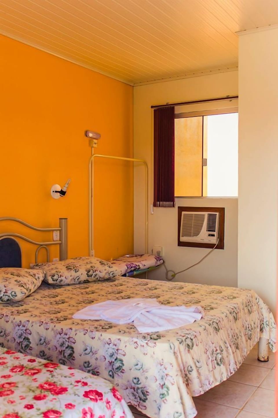 Triple Room | Free WiFi, bed sheets