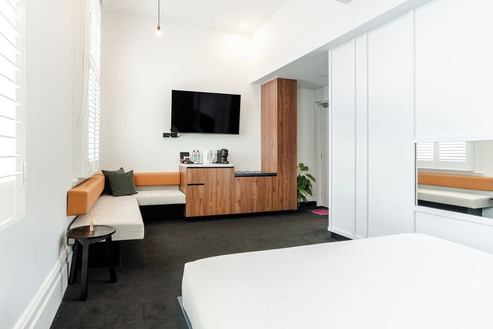 Deluxe Queen Room | Egyptian cotton sheets, premium bedding, in-room safe, laptop workspace