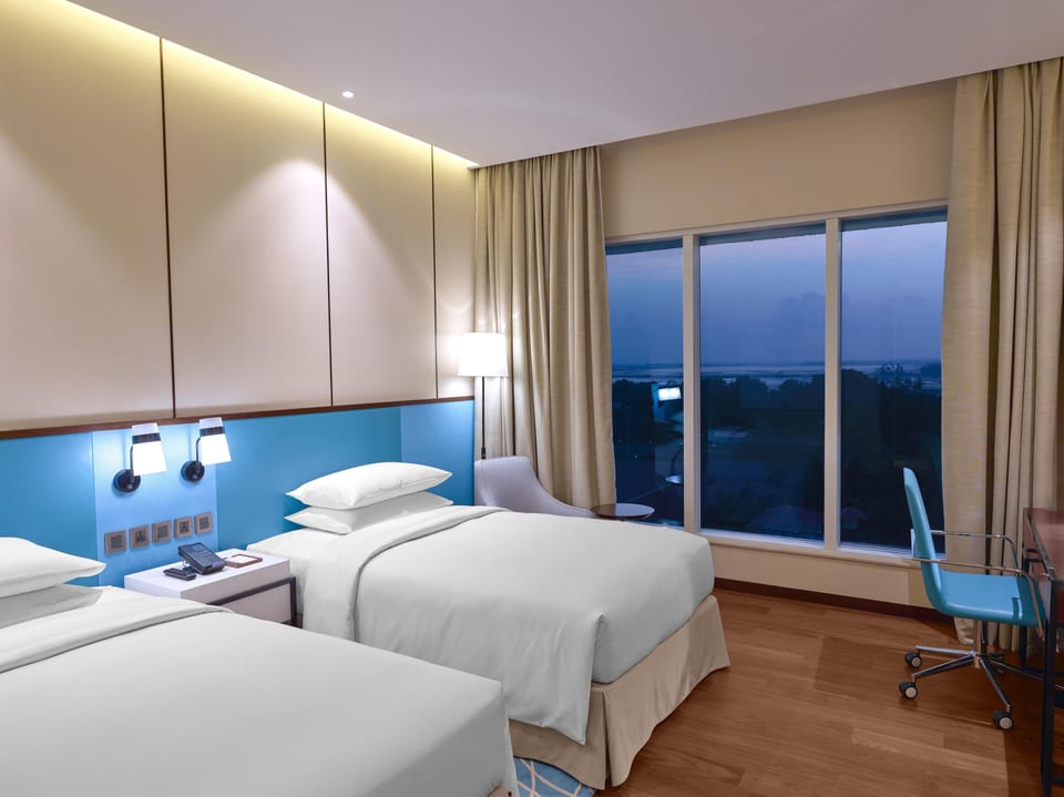 Minibar, in-room safe, individually decorated, individually furnished