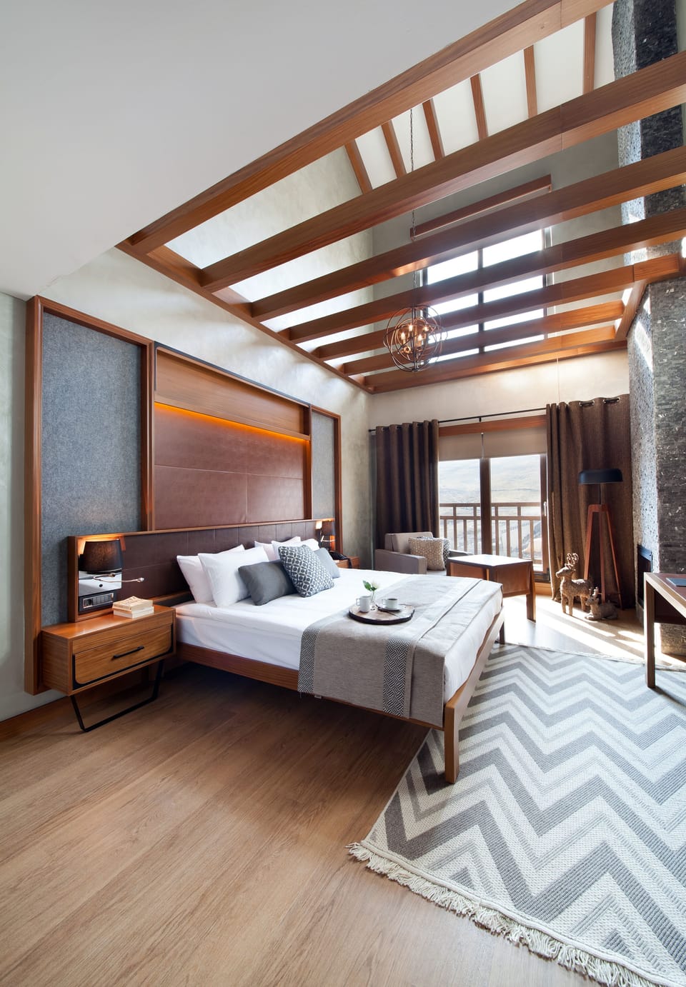 Standard Room | Minibar, in-room safe, soundproofing, WiFi (free)