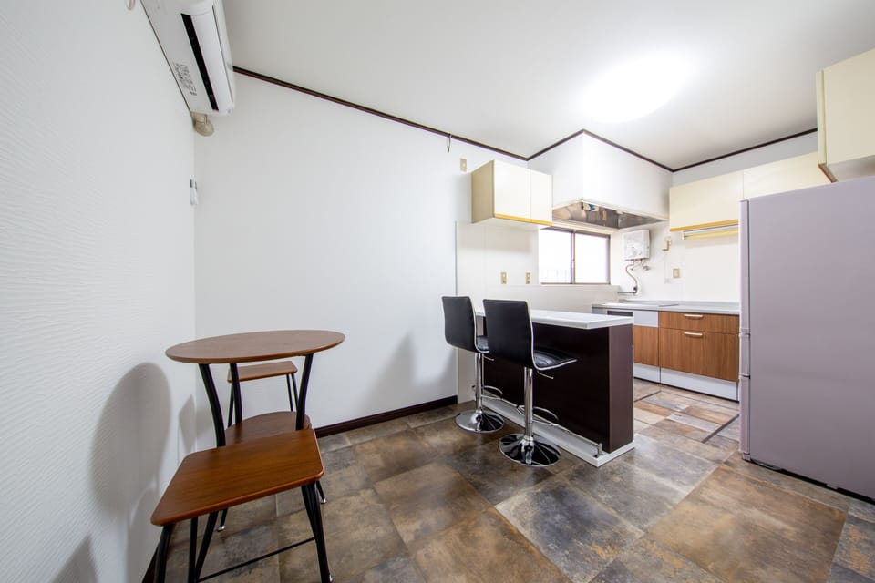 Private Vacation Home | Living area | Flat-screen TV