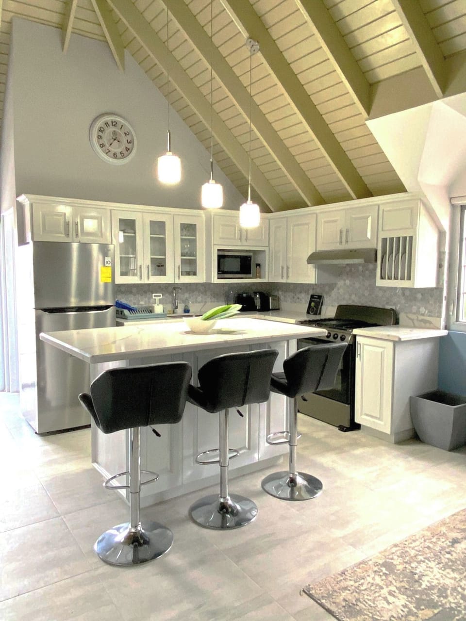 Luxury Apartment, Multiple Beds, Non Smoking, Beach View | Private kitchen | Espresso maker, full-size fridge, microwave, oven