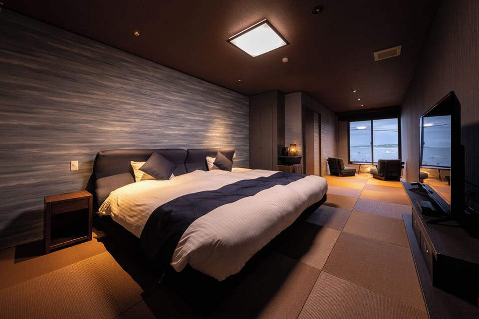 Aizora 202 or Akanegumo 203, Japanese-Western Room with Ocean View Bath, Type B, Non smoking | WiFi (free)